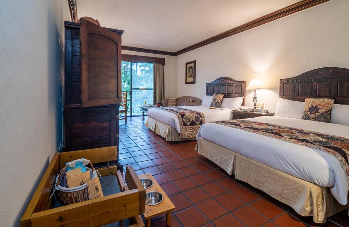 Promisedland Resort & Lagoon Шоуфен Екстер'єр фото A guest room at the Hotel El Dorado
