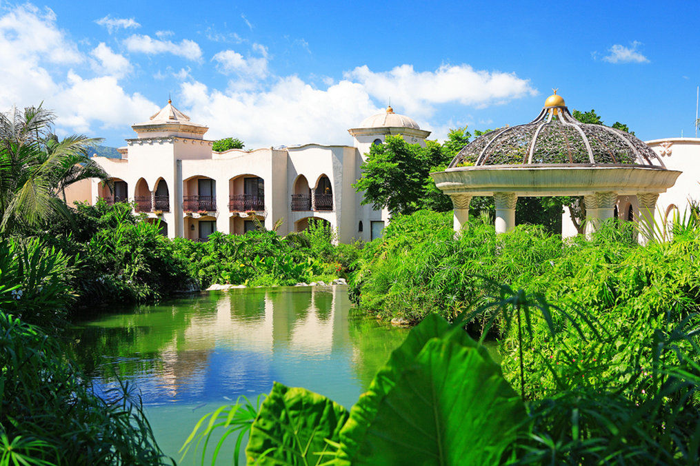Promisedland Resort & Lagoon Шоуфен Екстер'єр фото The Royal Garden Villas