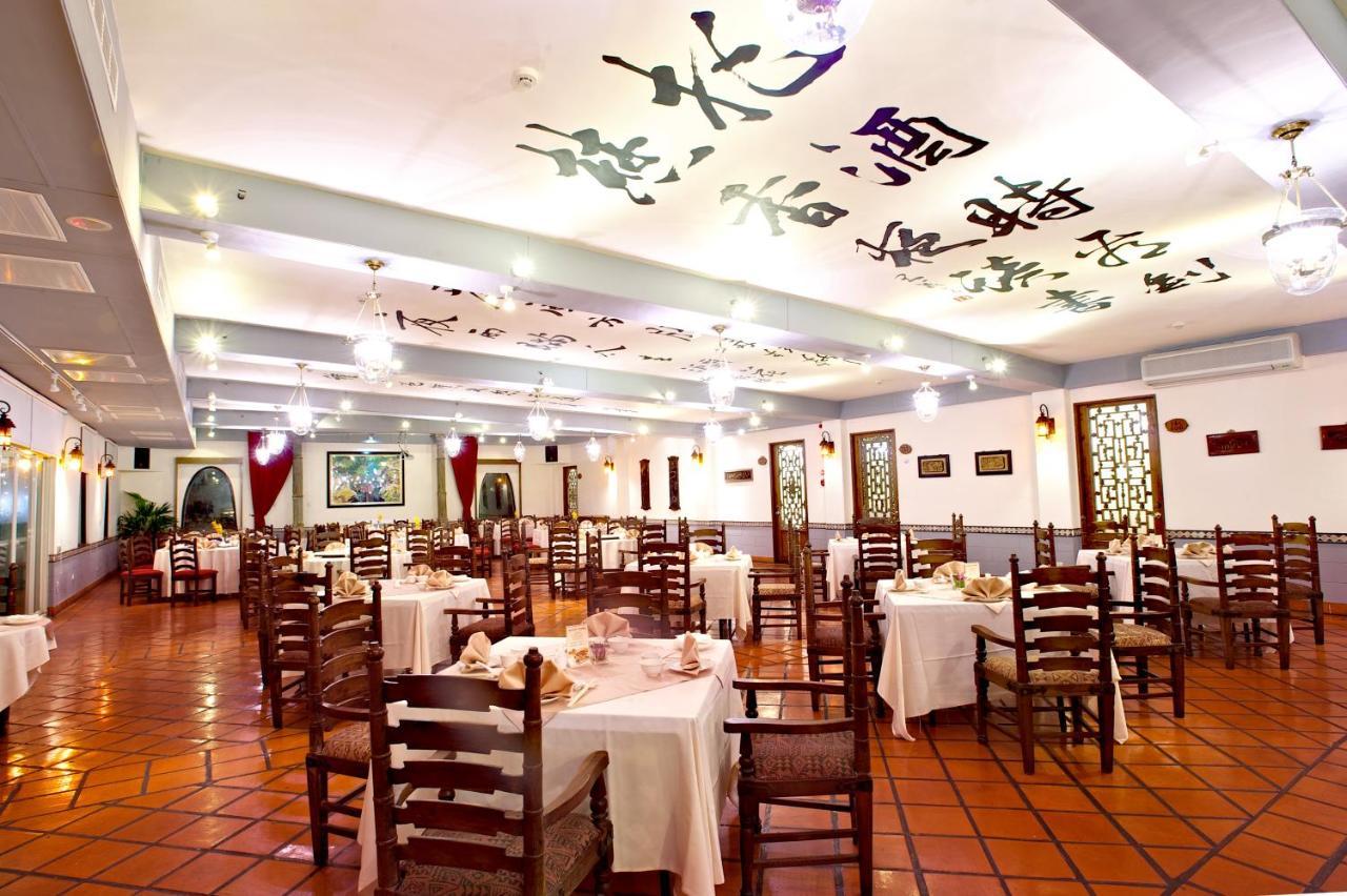 Promisedland Resort & Lagoon Шоуфен Екстер'єр фото Restaurant in the hotel